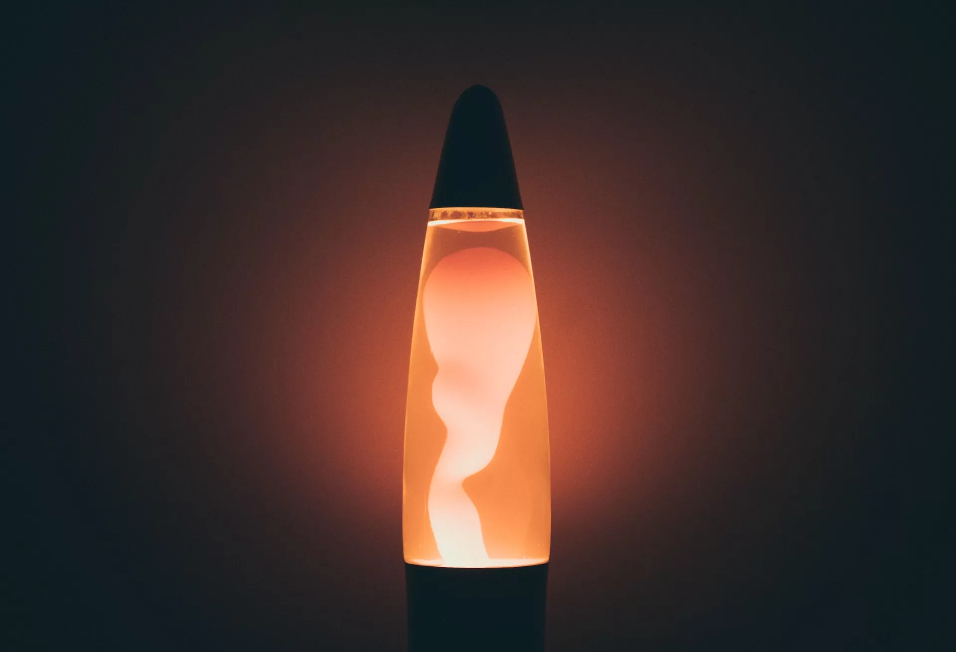 Read more about the article Data Browsing Kita Ter-Enkripsi Oleh Lava Lamp, Kok Bisa?