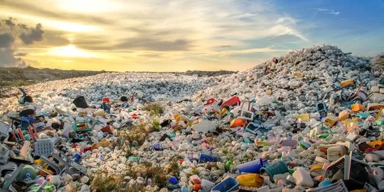 Read more about the article Pentingnya Pengurangan Sampah Plastik: Mengubah Dunia untuk Generasi Mendatang